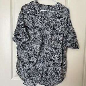 Columbia Floral Collared Shirt. Size XL